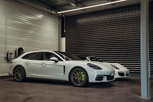 Photo n°8 de Centre Service Porsche Paris Est à Ferrières-en-Brie (Vendeur de voitures d'occasion)