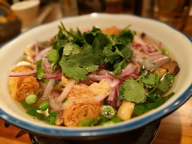 Viet Noodle Bar (Pico blv)