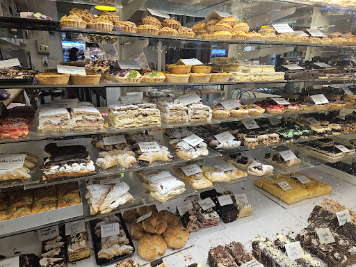 Le Bon Continental Cake Shop - Thumbnail