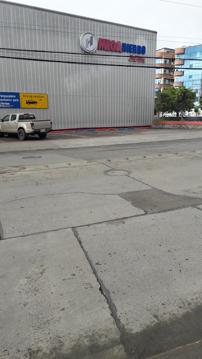 Photos of Mega Hierro