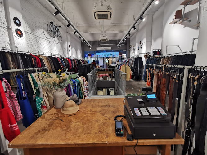 Think Twice Vintage Second Hand