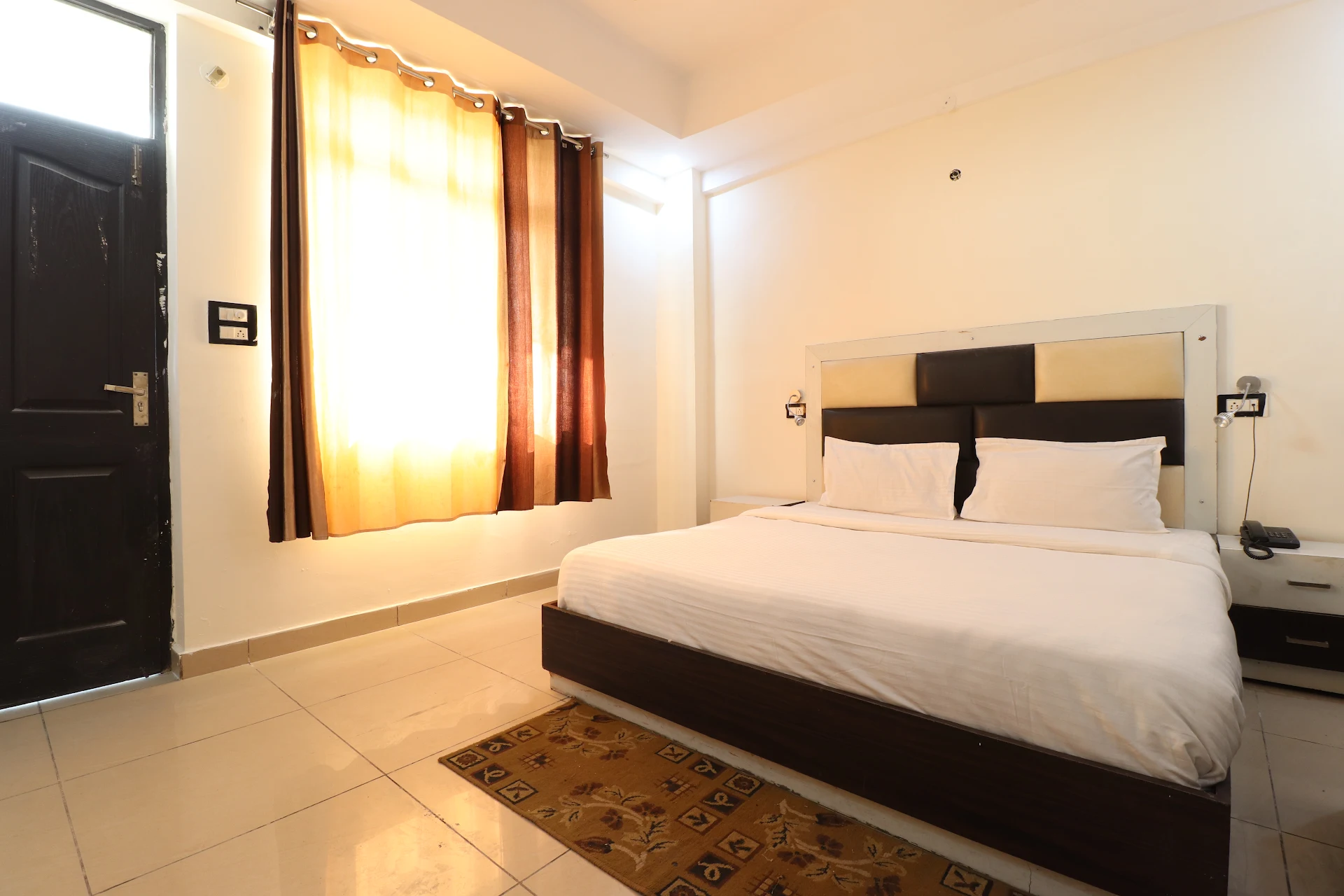 Hotel KRB Paradise