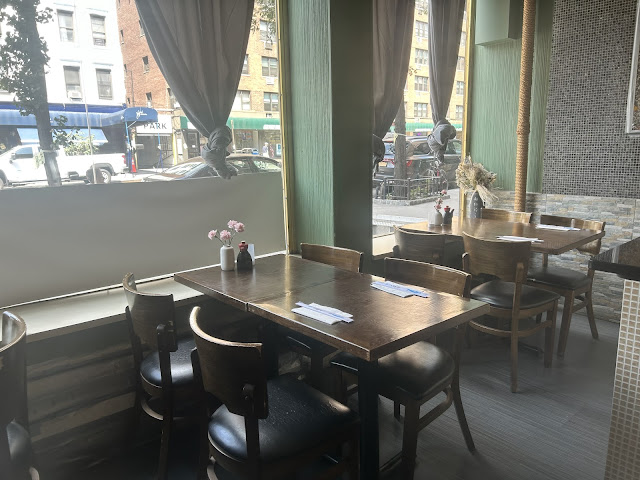 Hiromi sushi by null