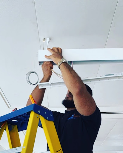 Mo Power Electrical - Visual