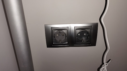 VR Instal Electricas T.V. V Telecomu - Thumbnail
