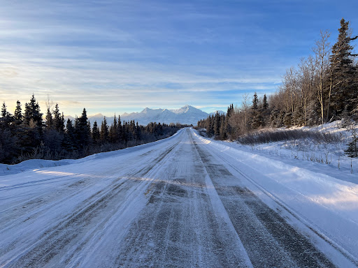 Viewpoint and Parking on Richardson Highway