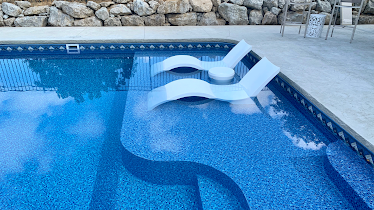 Knickerbocker Pools & Spas