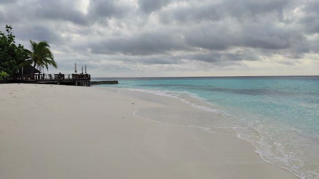 Makunudu Island by null