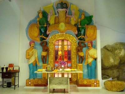 Photos of Galduwa Hermitage