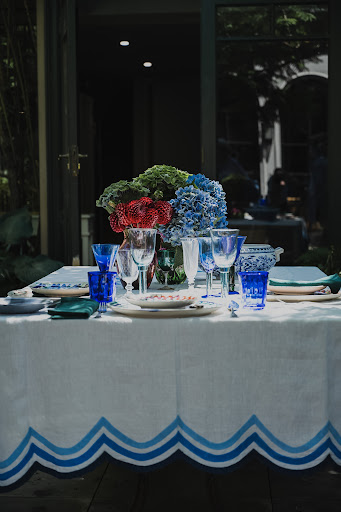 Heirloom Tableware - Visual