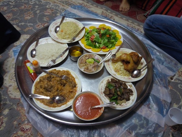Bin Ateeq For Omani Food مطعم بن عتيق للمأكولات العمانية