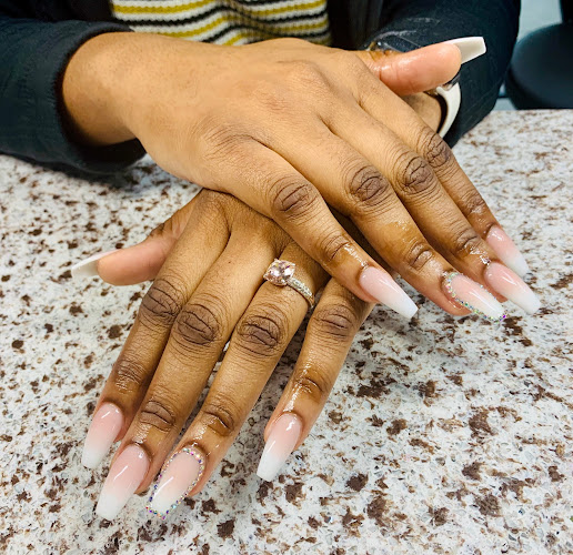 Allure Nails And Spa Louisville interior view