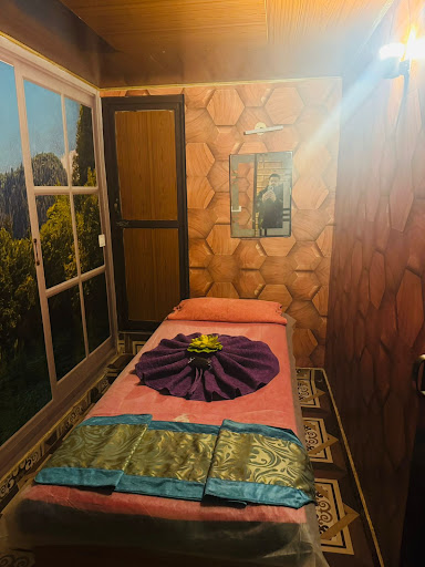 Gallery image 12