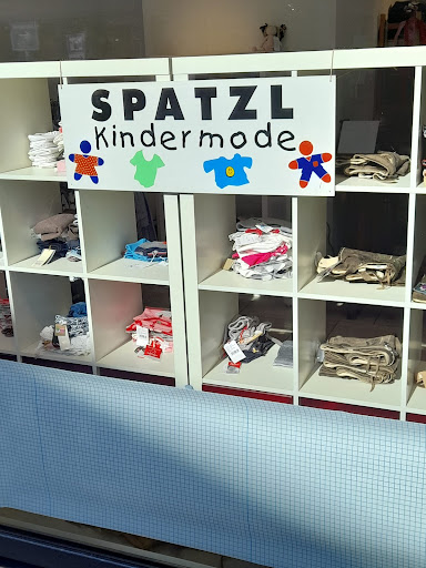 Spatzl Kindermoden Inh. Helga + Walter Deinl - Thumbnail