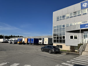 Photo n°8 de GEODIS | Distribution & Express à Saint-Aignan-Grandlieu (Société de transport routier)