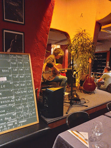 Numéro de téléphone de Le Puy de la Lune Restaurant et Salle de concert (privatisation + grandes tables nous consulter)
