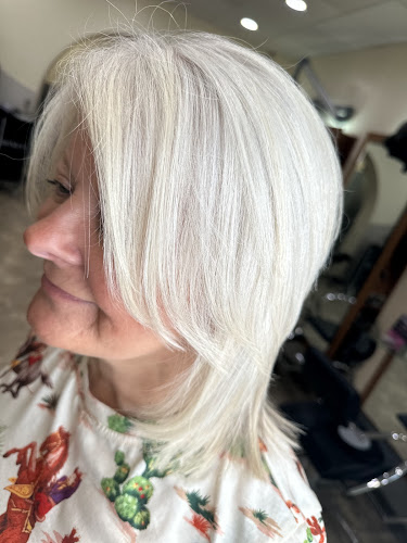 Fringe Benefits & La Bella Beauty