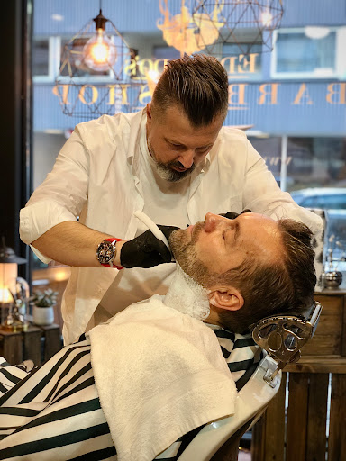 Eduardo’s barber shop AS