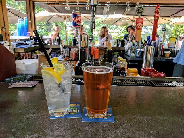 Bridgetender Tavern and Grill
