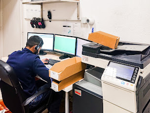 Photo n°3 de Gsm55 à Montreuil (Magasin d'accessoires pour téléphones mobiles)