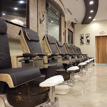 Elodie | The Nail Lounge