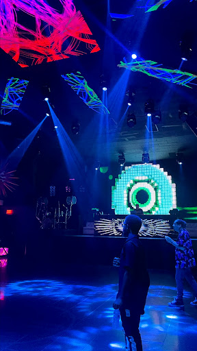 CLUB db LOUNGE Gallery - United States