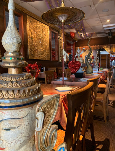Ploy Thai - Visual
