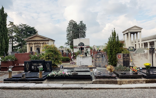 Cimitero di Carate