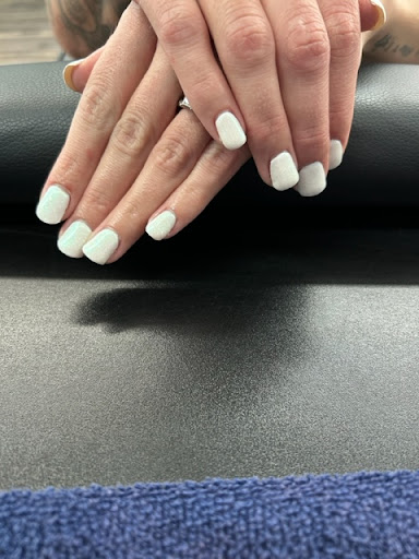 Polish Moi - Visual