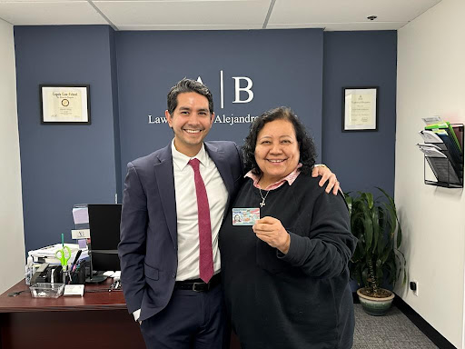 ABOGADO DE INMIGRACIÓN ALEJANDRO BARAJAS