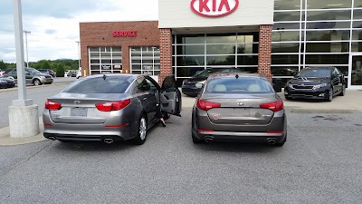 Photos of Paramount Kia of Asheville