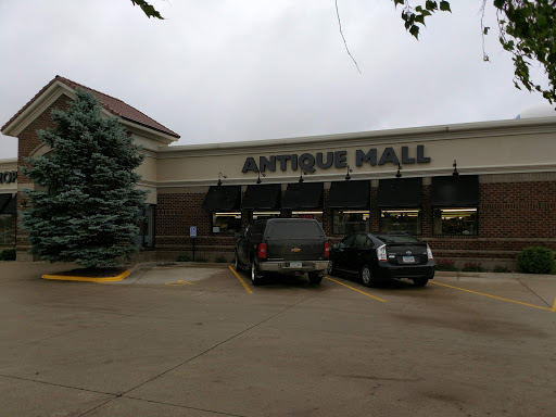 Spirit Lake Antique Mall - Thumbnail