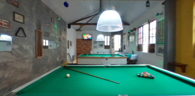 Snooker pizza bar