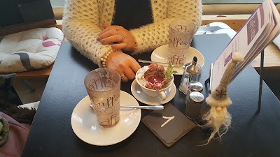 Photos of Caf&eacute; Lotte