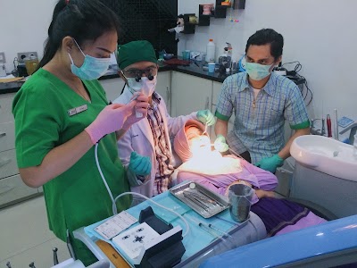 Dentist