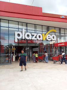 plazaVea hiper Realplaza Piura 2