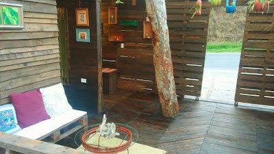 Photos of La Palette Plaza