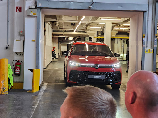 Wolfsburg VW Eingang 50a - Thumbnail