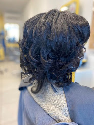 Photo n°5 de Coiff&Co - Coiffeur Port de Bouc à Port-de-Bouc (Magasin de cosmétiques)