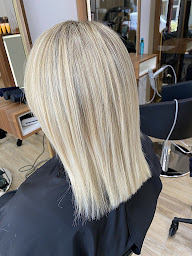 Photo n°35 de Salon Alexis Alaer coiffeur mixte -Barbier à La Fère (Salon de coiffure)