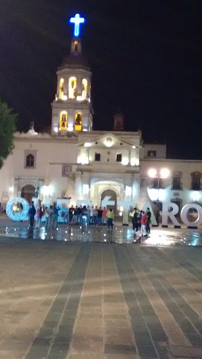 Photos of Temple and Convent of the Holy Cross
