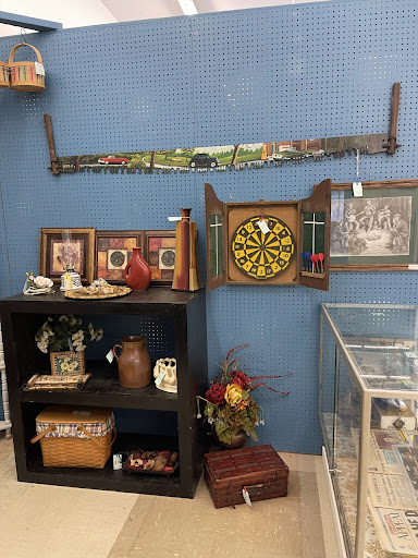 Southern Draw Antique Mall - Thumbnail