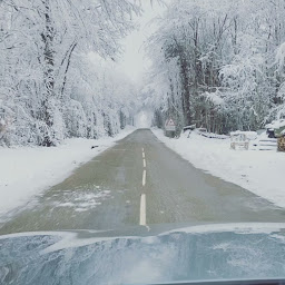 Photo n°17 de VTC Grenoble -My driver - chauffeur prive à Grenoble (Service de bus scolaires)