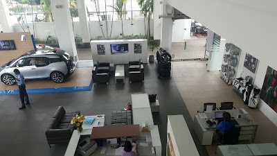 Photos of Prestige Automobile (Pvt) Ltd &ldquo;BMW SL&rdquo;
