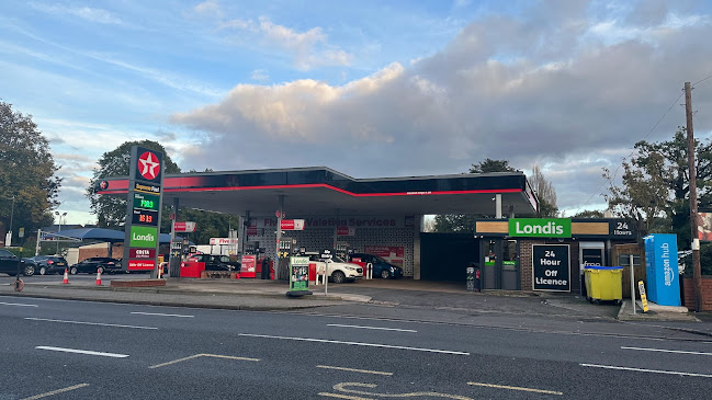 Reviews of ESSO PERSHORE ROAD in Birmingham - Gas station
