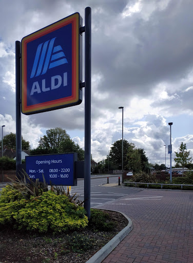 Car Park - Aldi Ewell - Thumbnail