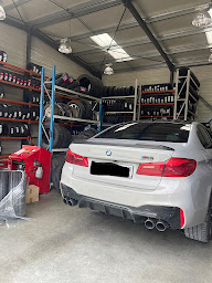 Photo n°4 de Cavignac Pneu Services à Saint-Mariens (Service de vidange d'huile)