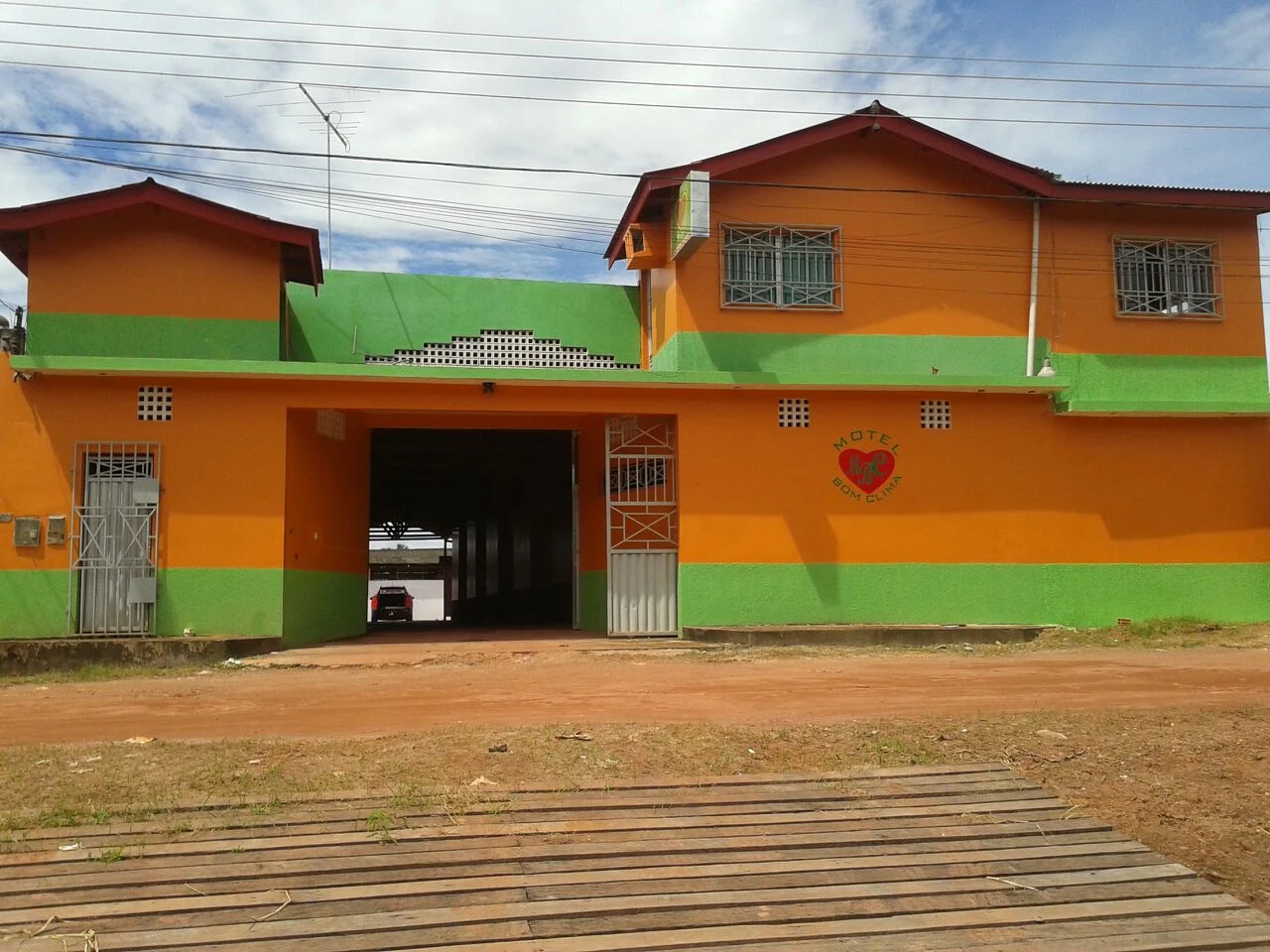 Motel Bom Clima