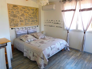 Photo n°28 de Gîte Chantelauze Narbonne - Domaine St Etienne - Le Bistroquet, l'Oustalet et le Loft à Narbonne (Maison de vacances)