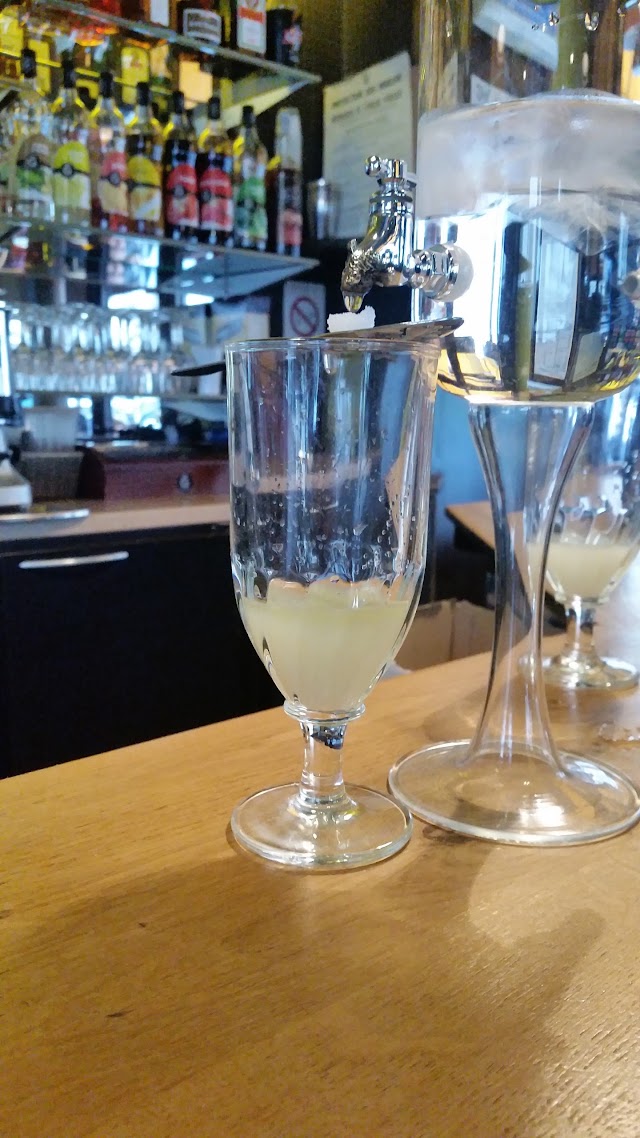 L'Absinthe café